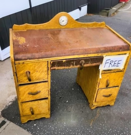 How a Flea Market Find Became a Standout Furniture Transformation