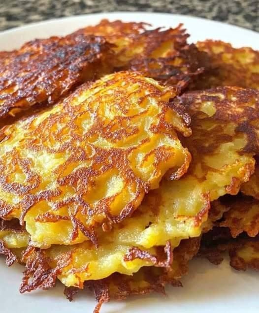 How to Make Classic German Potato Pancakes (Kartoffelpuffer) at Home