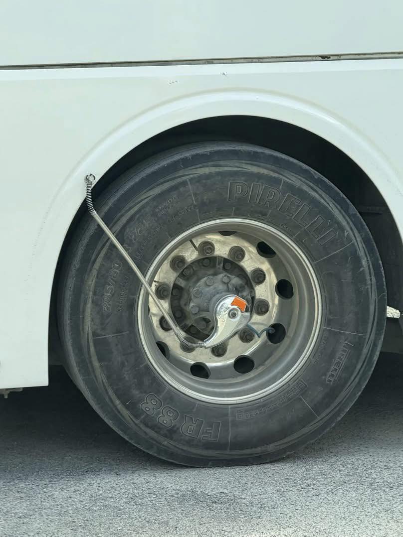 How Central Tire Inflation Systems Keep Heavy Vehicles in Control