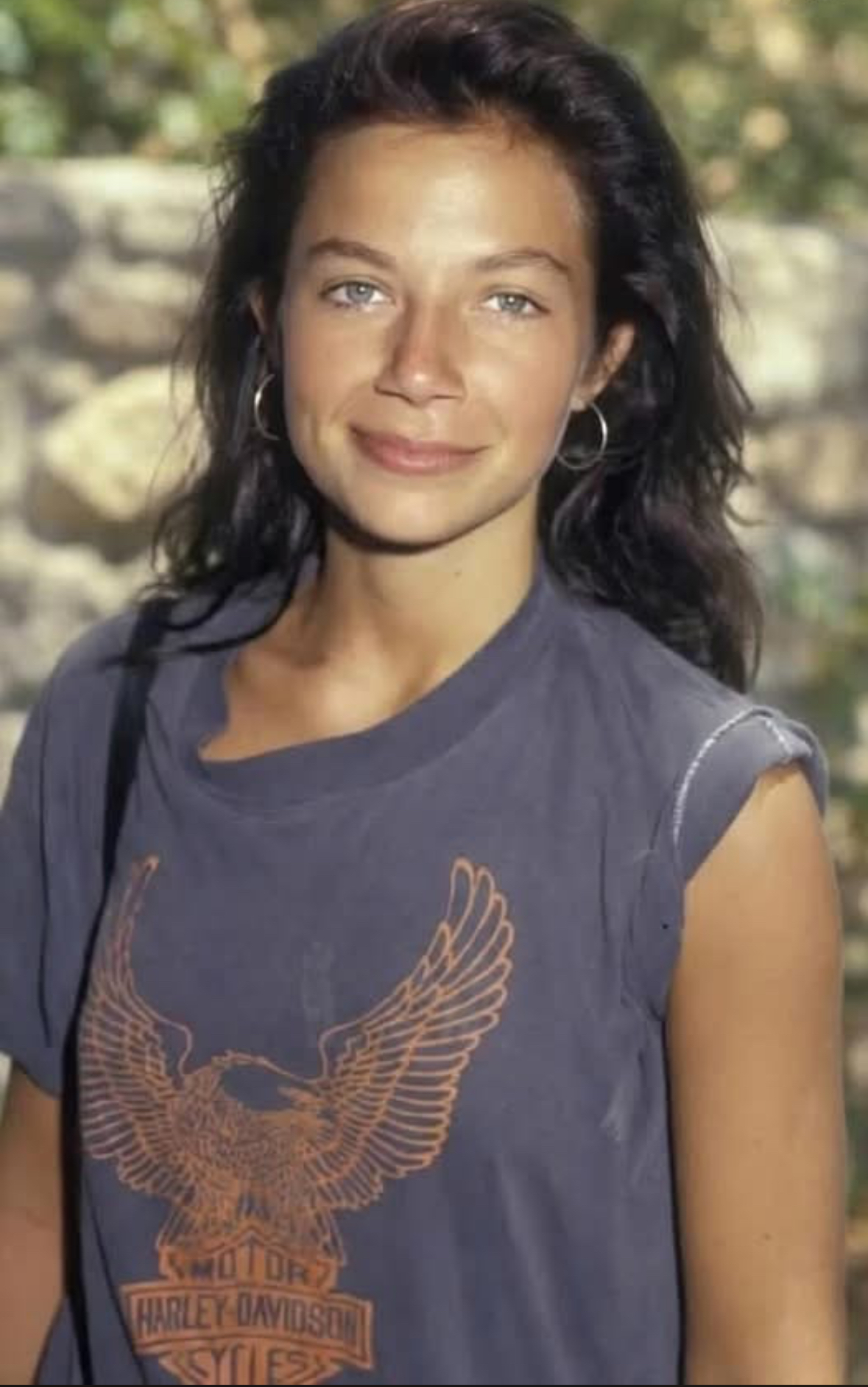 Embracing Time with Confidence: A Former TV Star’s Perspective on Aging