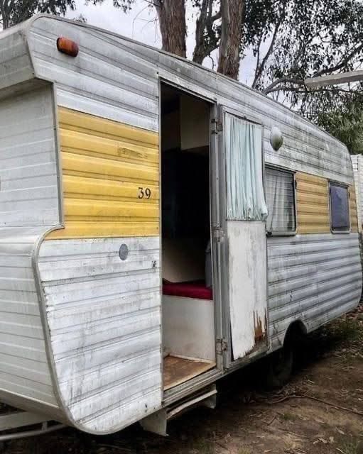How a Simple Trailer Became a Peaceful Home Surrounded by Nature